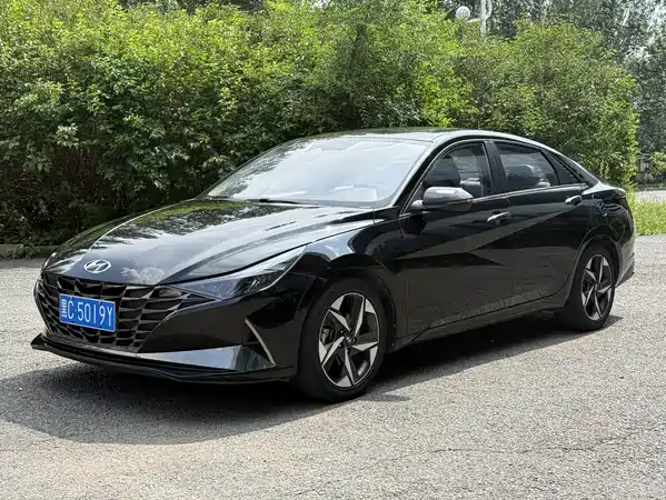 Hyundai Elantra 2023