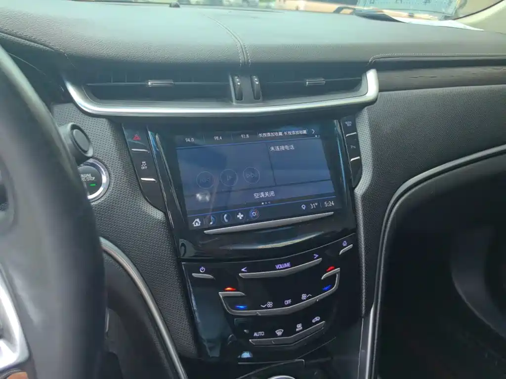 Cadillac XTS 2018 — фото 13