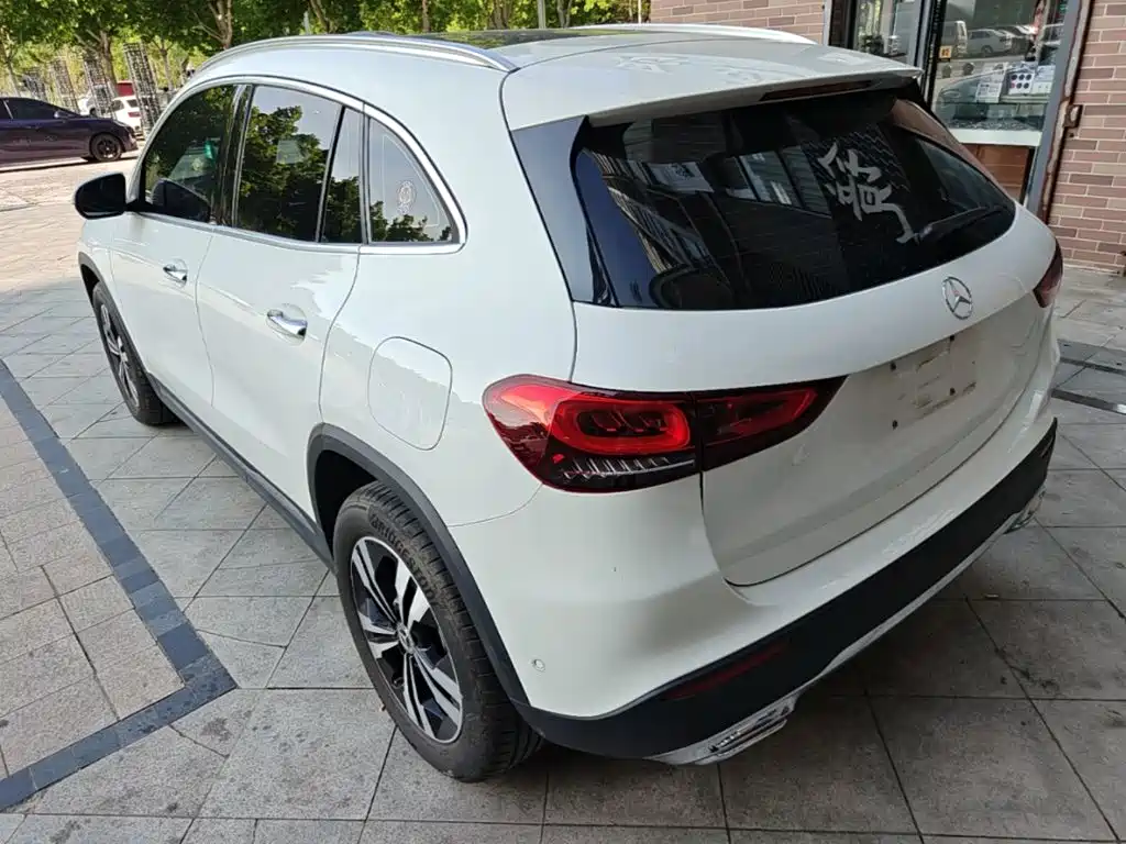 Mercedes-Benz GLA 2023 — фото 5