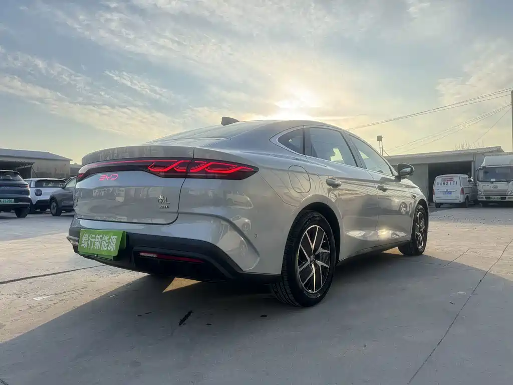 BYD Qin L 2025 — фото 12