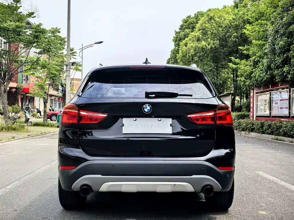 BMW X1 2017 — фото 4