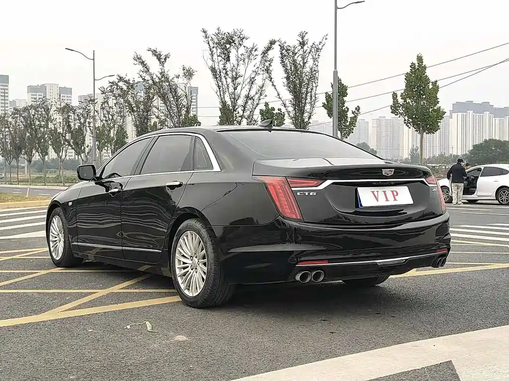 Cadillac CT6 2022 — фото 7