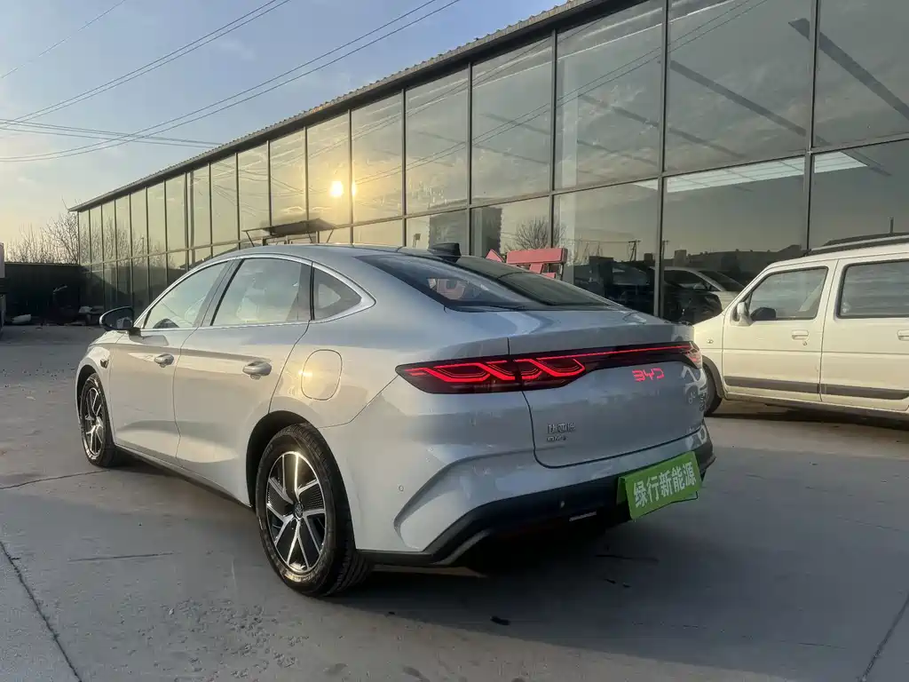 BYD Qin L 2025 — фото 11