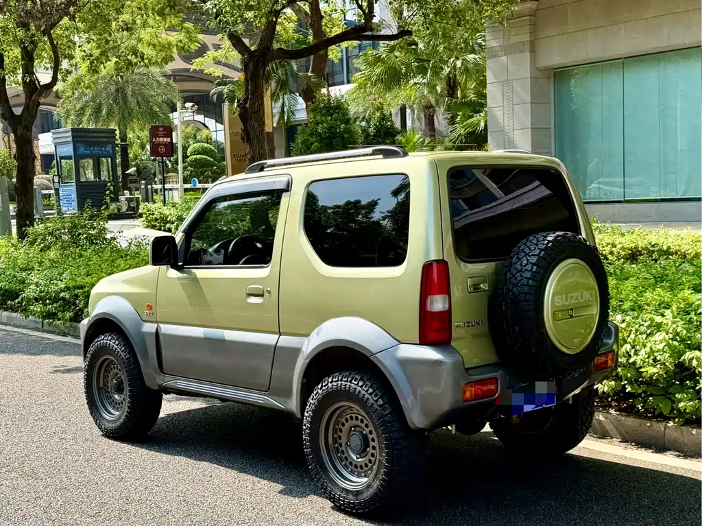 Suzuki Jimny 2012 — фото 7
