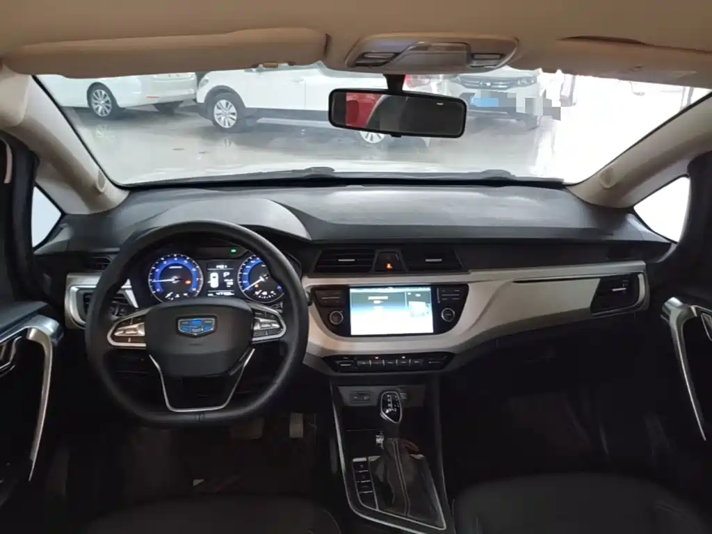 Geely Vision X3 2020 — фото 10