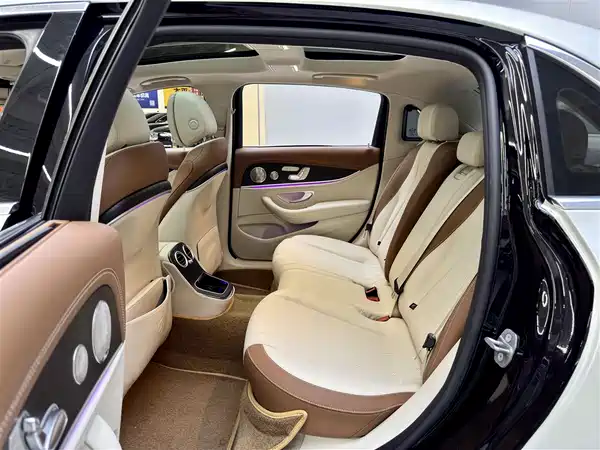 Mercedes-Benz E-Class 2023