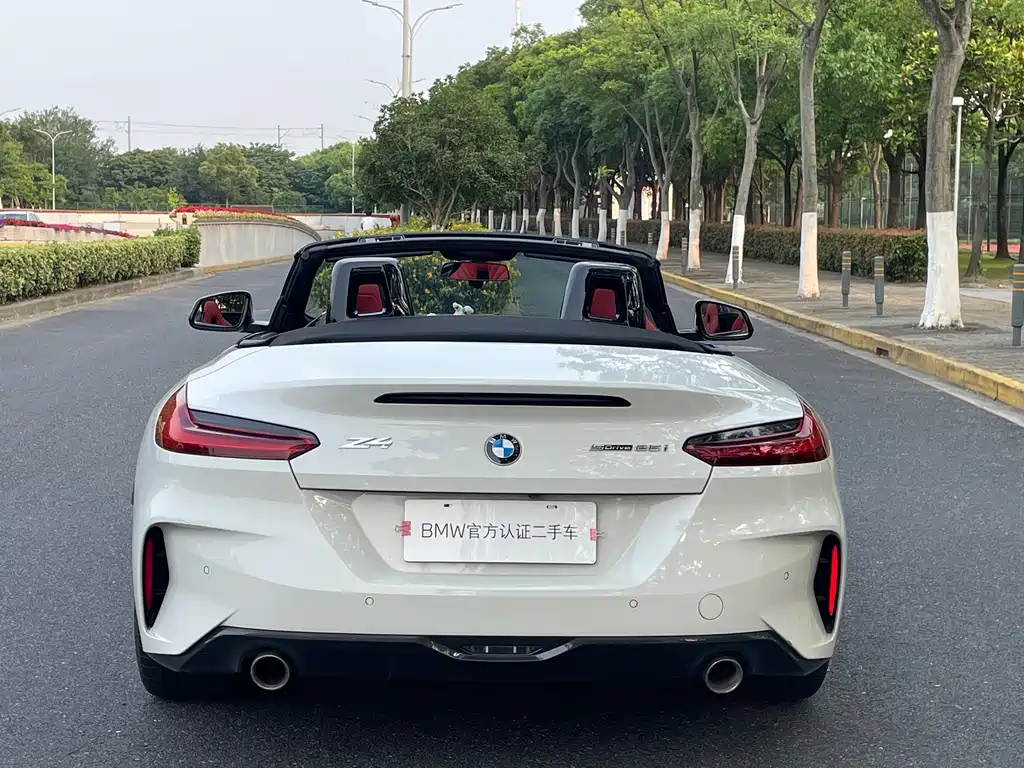 BMW Z4 2022 — фото 6