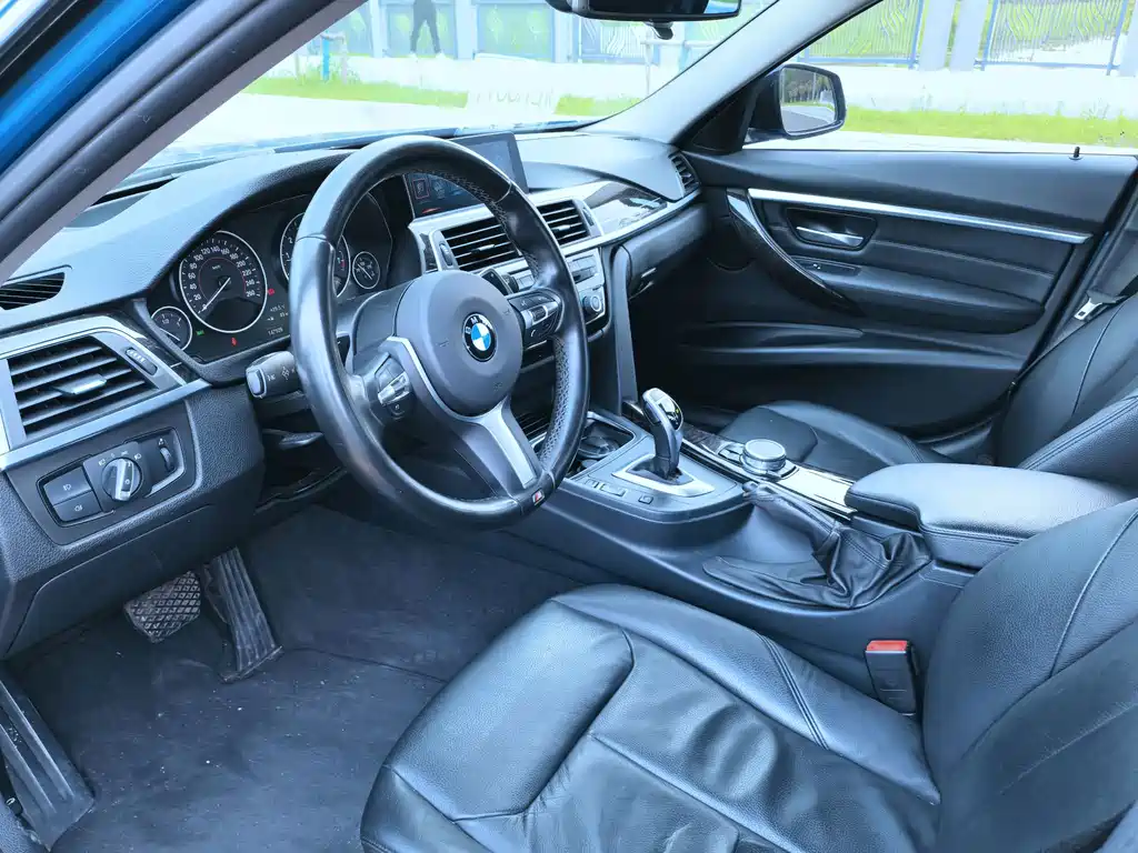 BMW 3 Series 2017 — фото 4