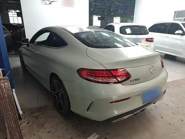 Mercedes-Benz C-Class 2021
