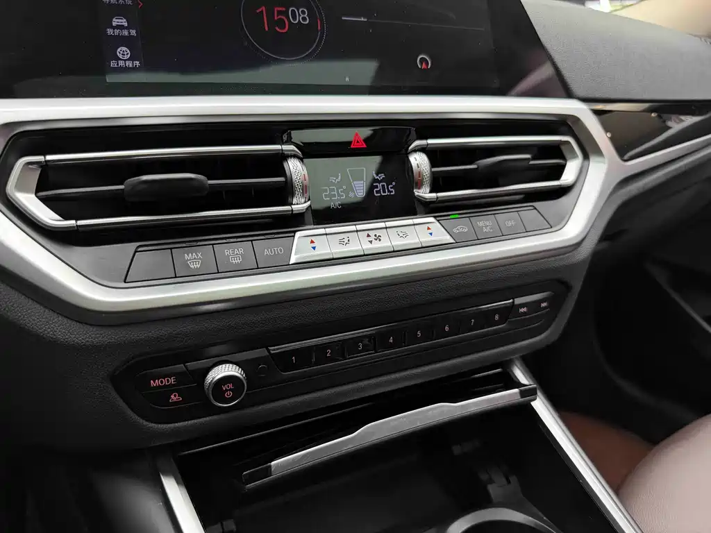 BMW 3 Series 2022 — фото 16