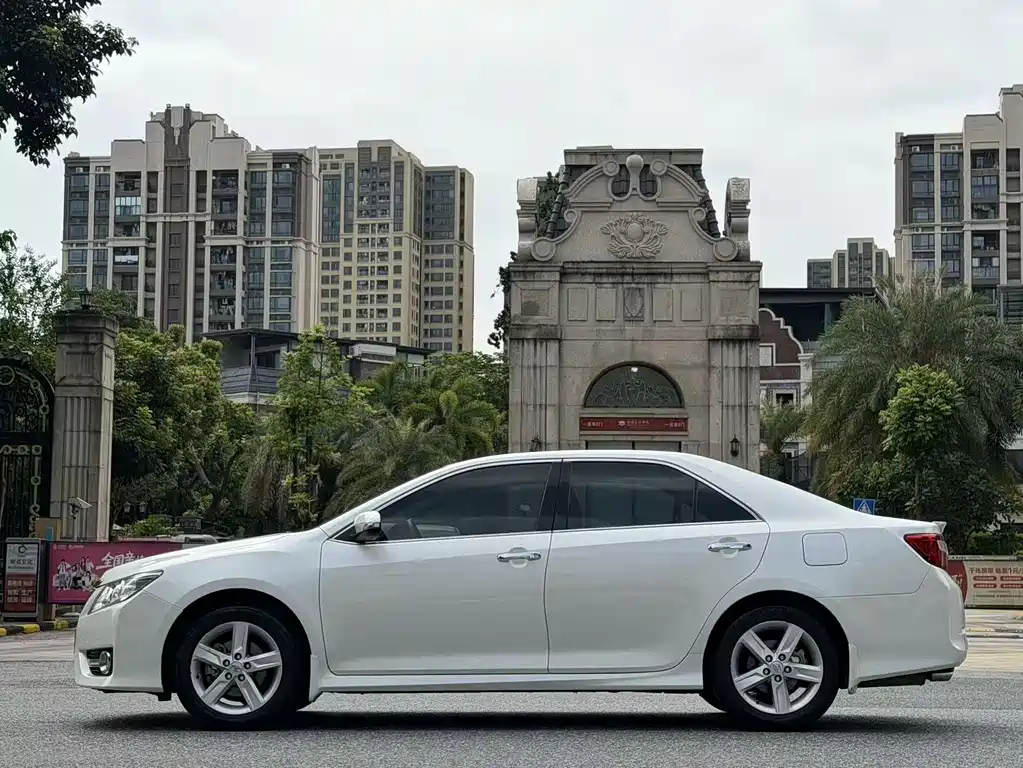 Toyota Camry 2014