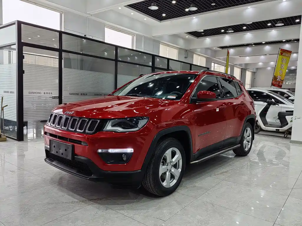Jeep Compass 2018 — фото 1