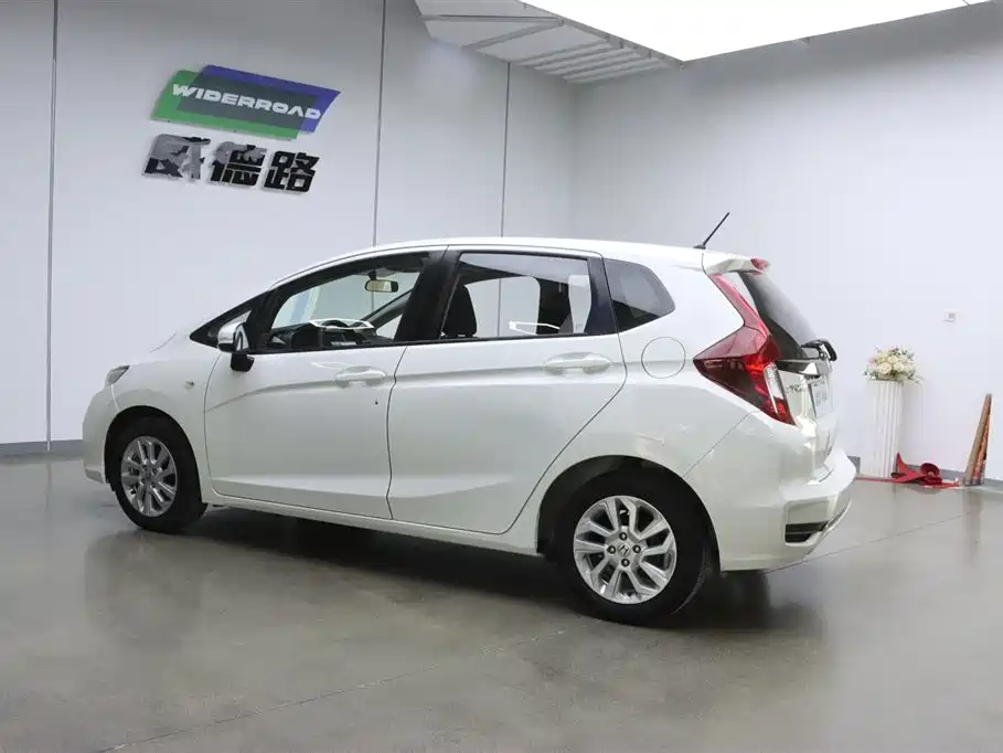 Honda Fit 2019 — фото 6