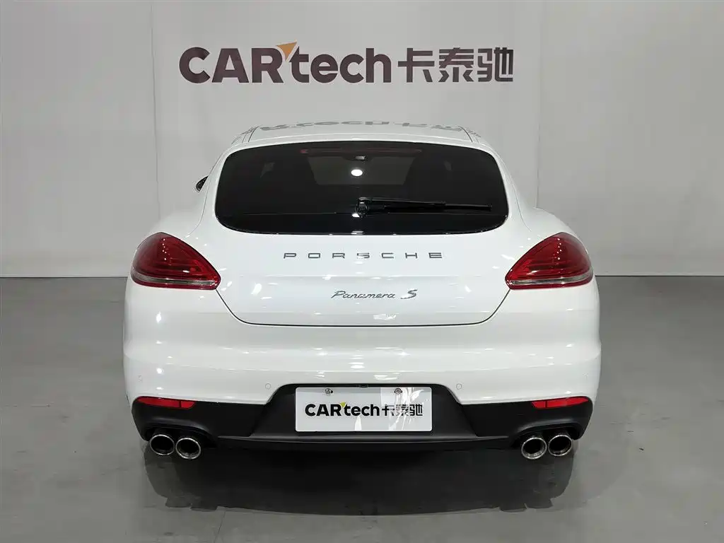 Porsche Panamera 2017 — фото 20
