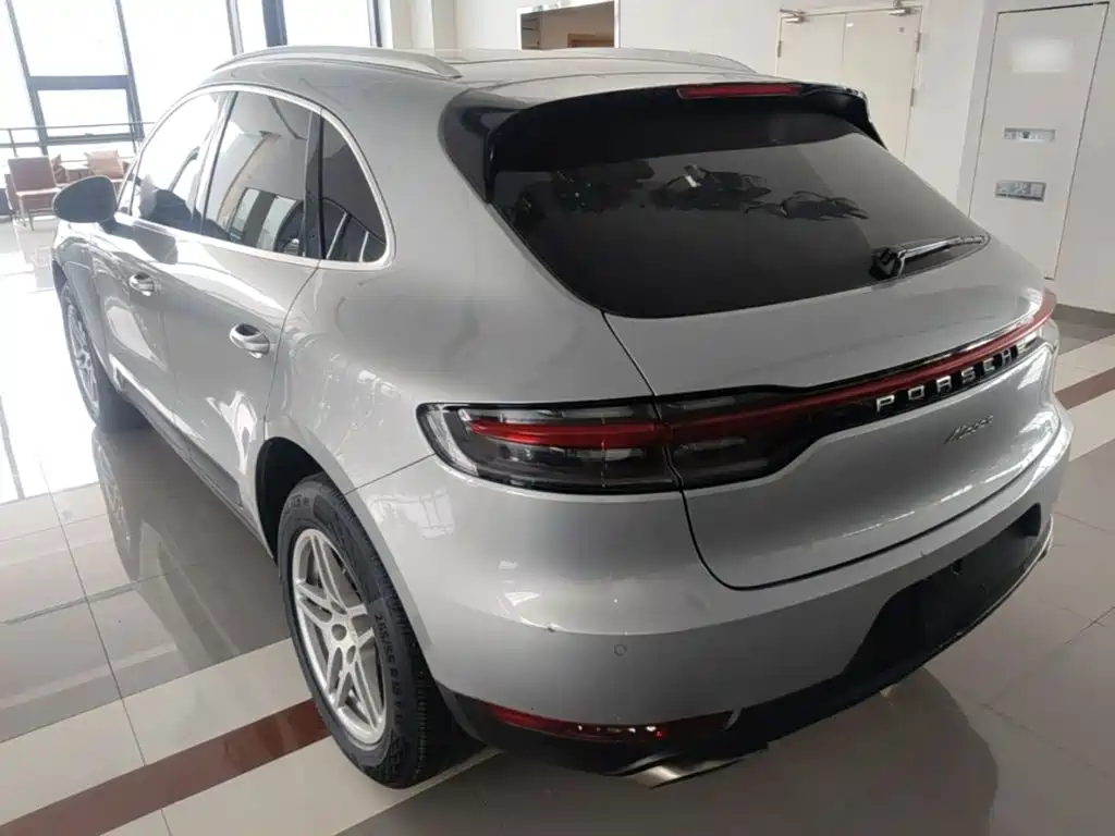Porsche Macan 2020 — фото 5