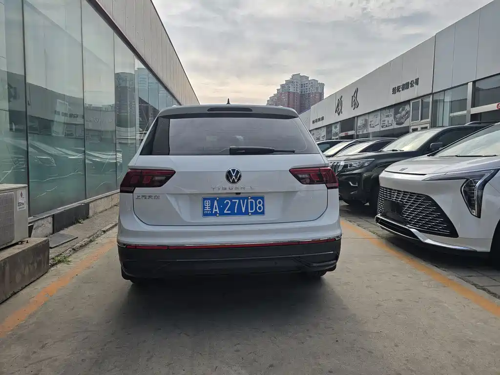 Volkswagen Tiguan L 2025