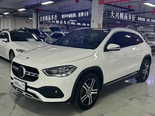 Mercedes-Benz GLA 2021