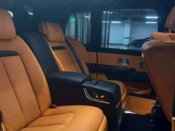 Rolls-Royce Cullinan 2025