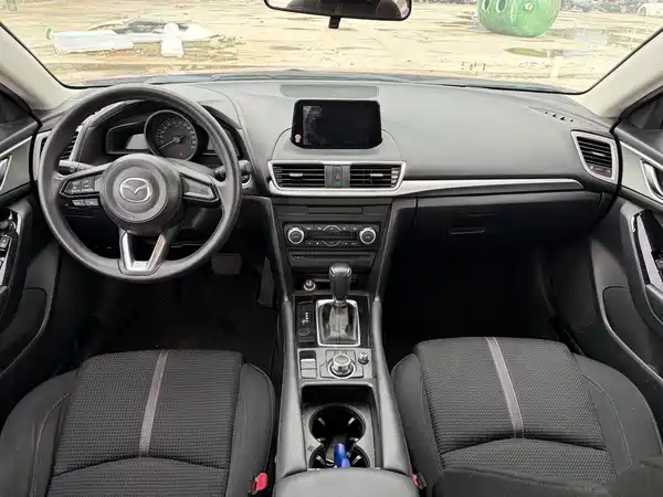 Mazda 3 Axela 2020