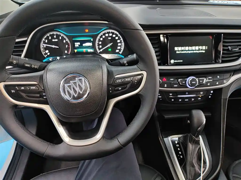 Buick Excelle 2019 — фото 10