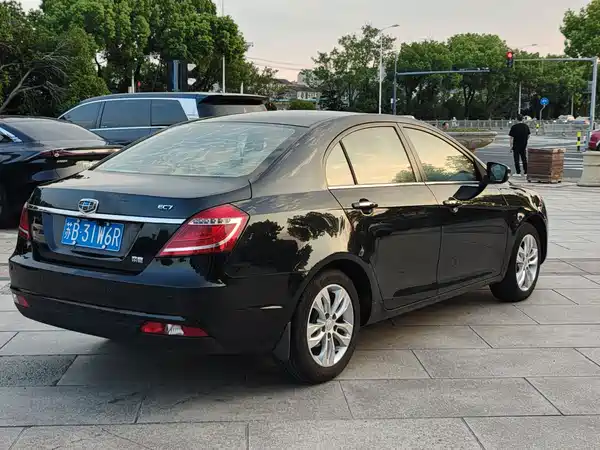 Geely Emgrand 2016