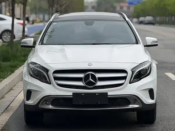 Mercedes-Benz GLA 2015