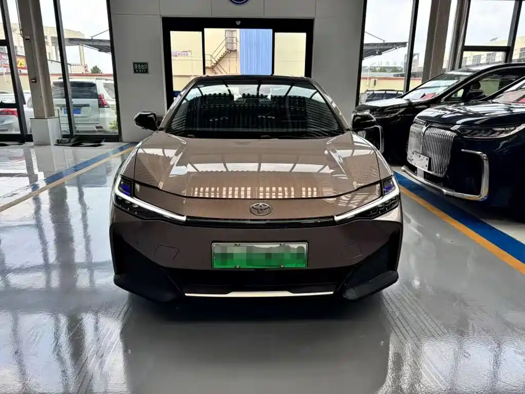 Toyota bZ3 2023