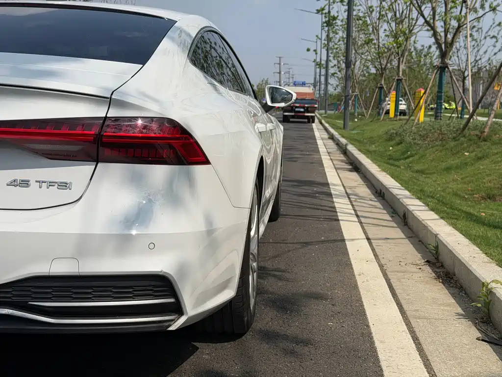 Audi A7 2021 — фото 14