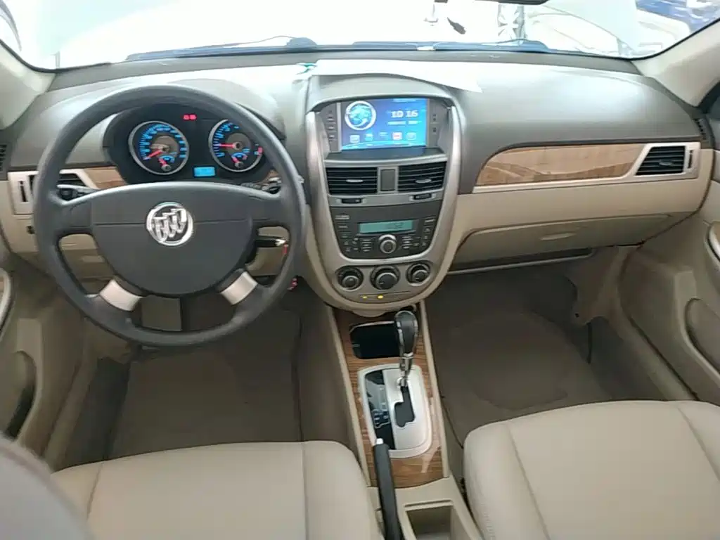 Buick Excelle 2016 — фото 10