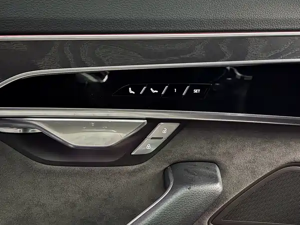 Audi A8 2022