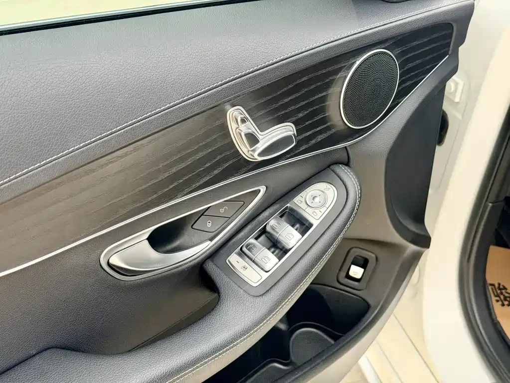 Mercedes-Benz C-Class 2021 — фото 18