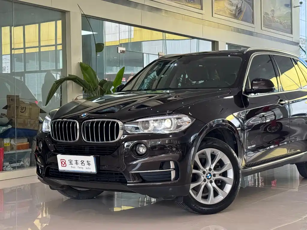 BMW X5 2018 — фото 11