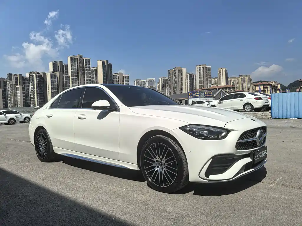 Mercedes-Benz C-Class 2024