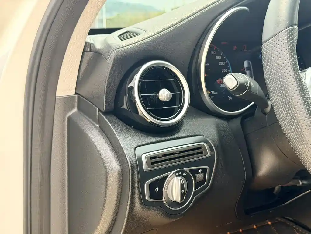 Mercedes-Benz C-Class 2021 — фото 17