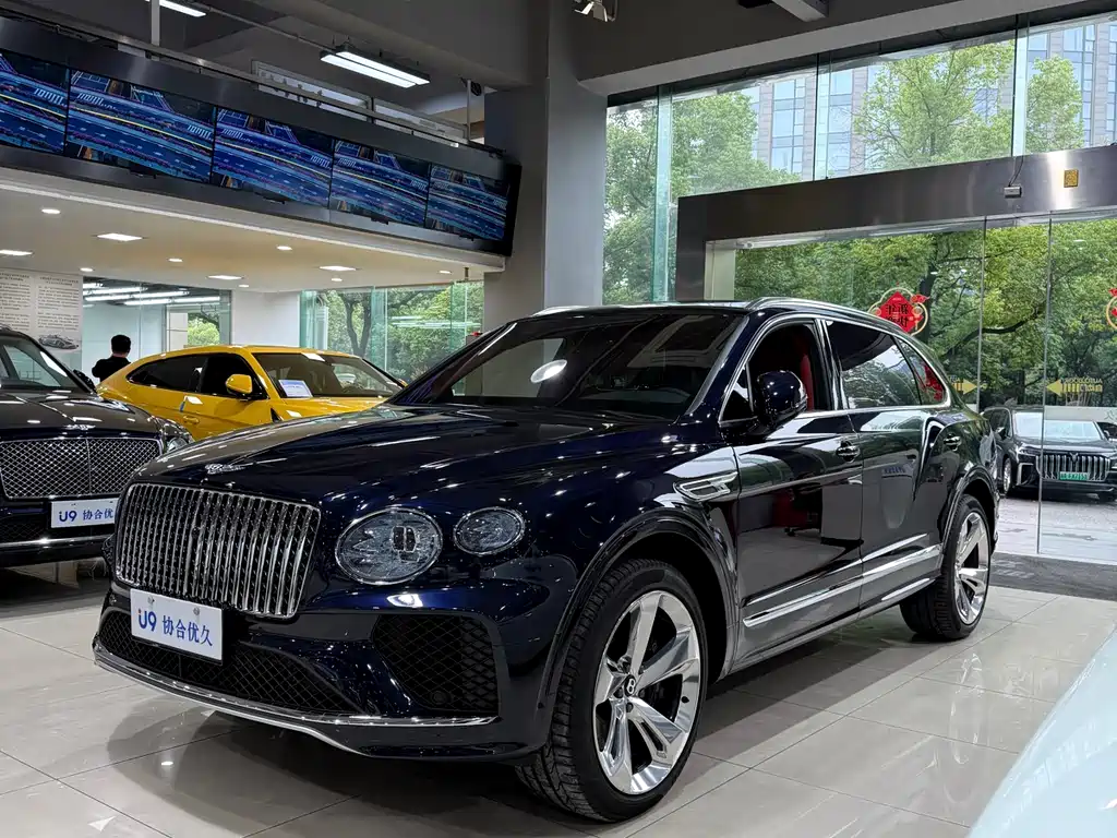 Bentley Bentayga 2023