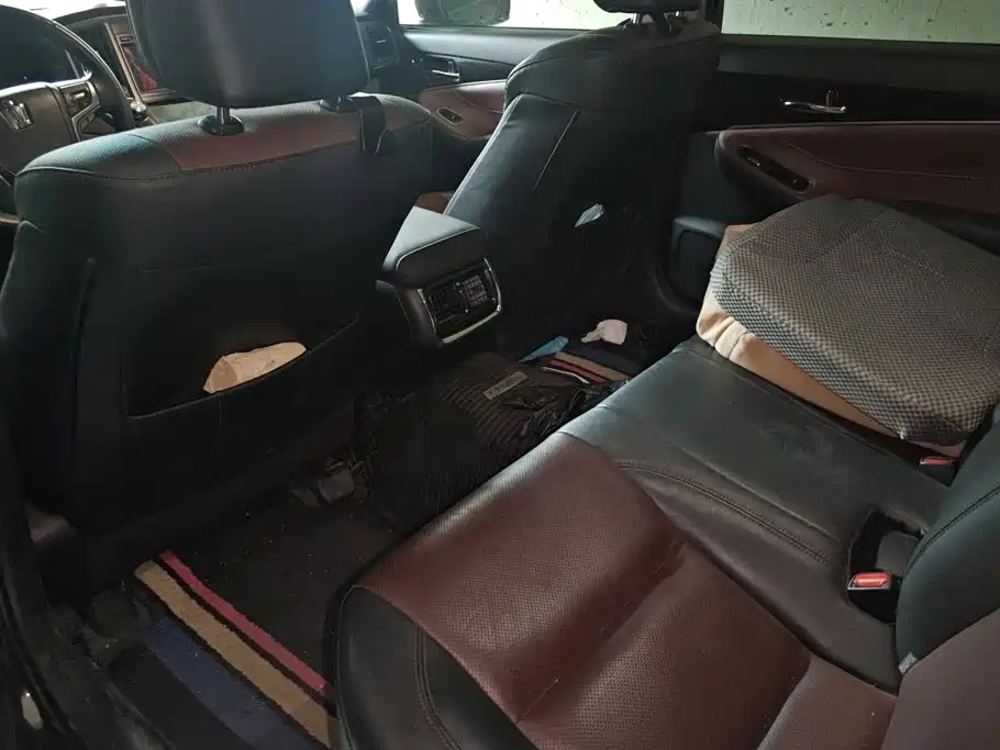 Toyota Crown 2018 — фото 11