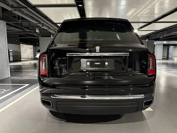 Rolls-Royce Cullinan 2024