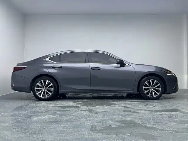 Lexus ES 2021 — фото 8