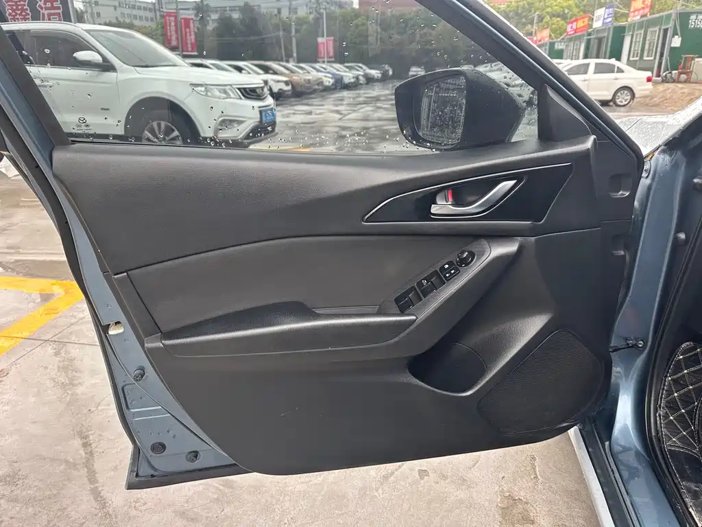 Mazda 3 Angkesela 2016 — фото 14