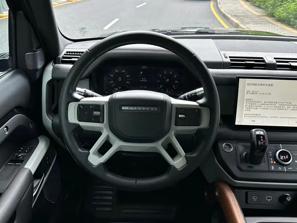 Land Rover Defender 2022 — фото 14