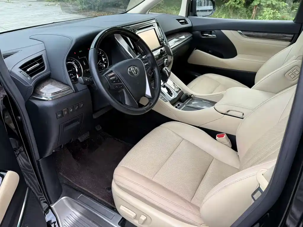 Toyota Alphard 2019 — фото 7