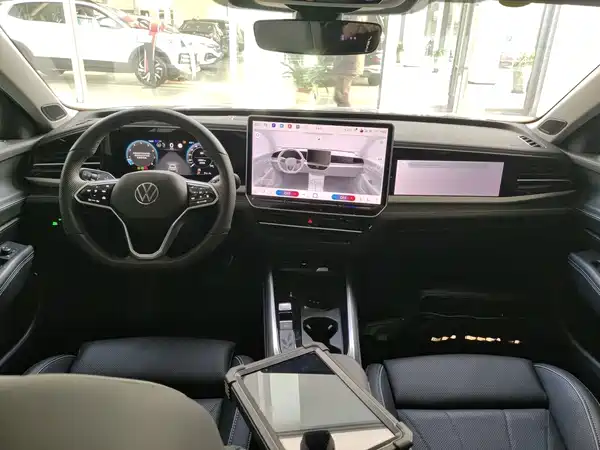 Volkswagen Passat 2024