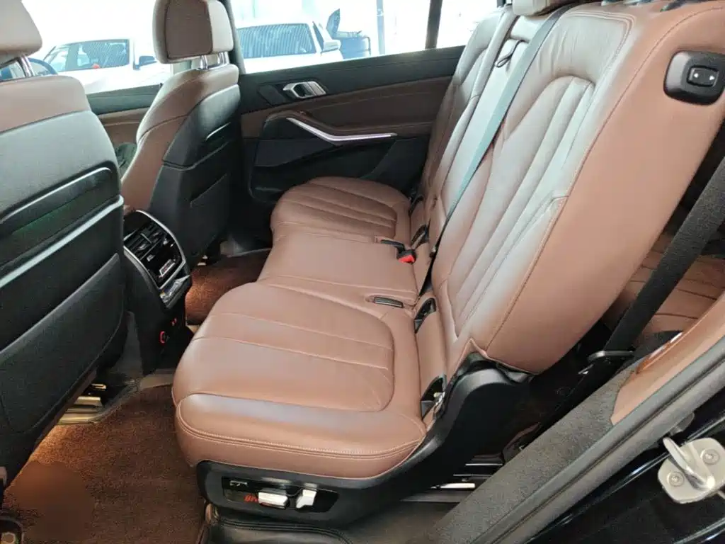 BMW X7 2020 — фото 17
