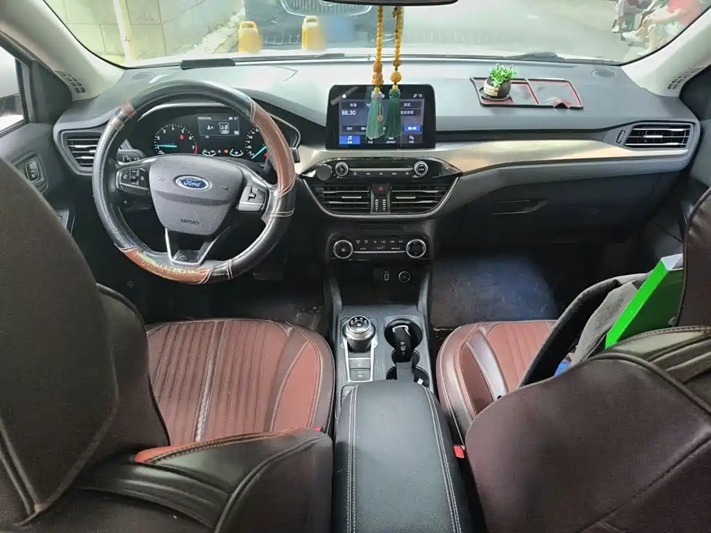 Ford Focus 2021 — фото 13