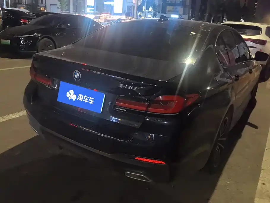 BMW 5 Series 2021