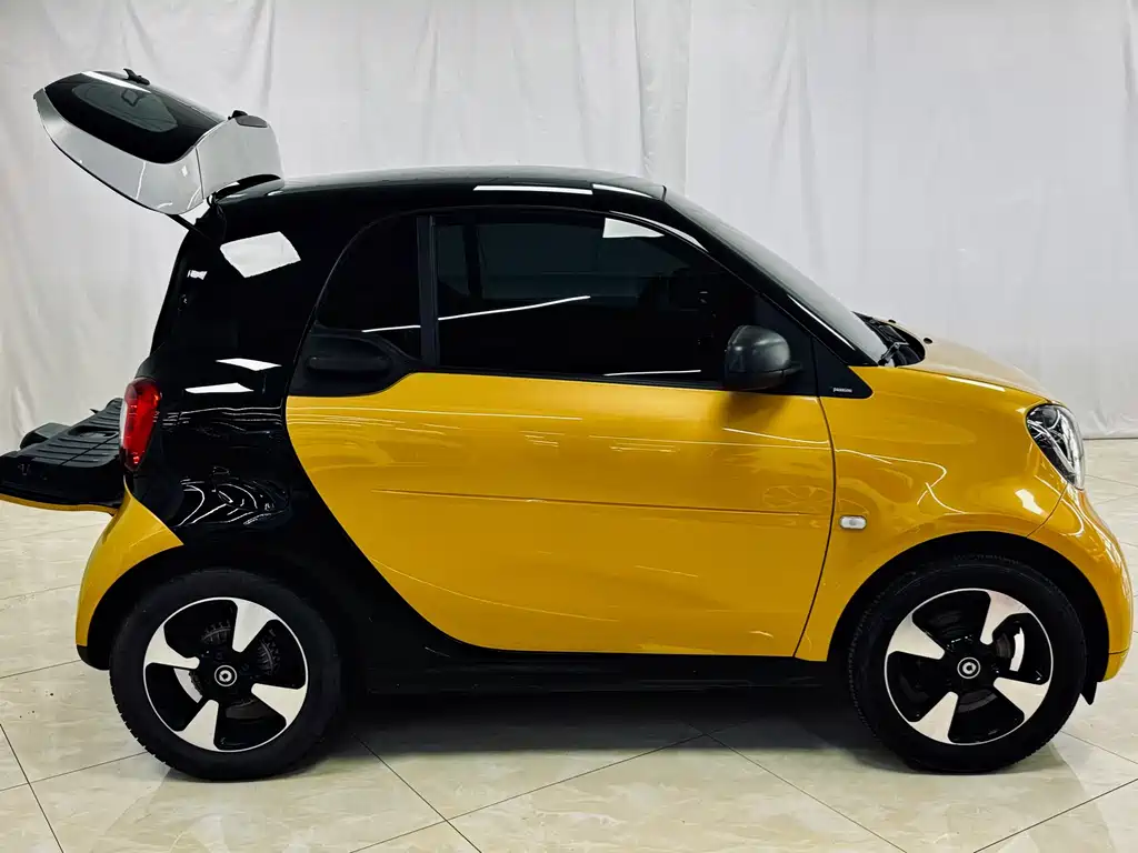 smart fortwo 2018 — фото 8