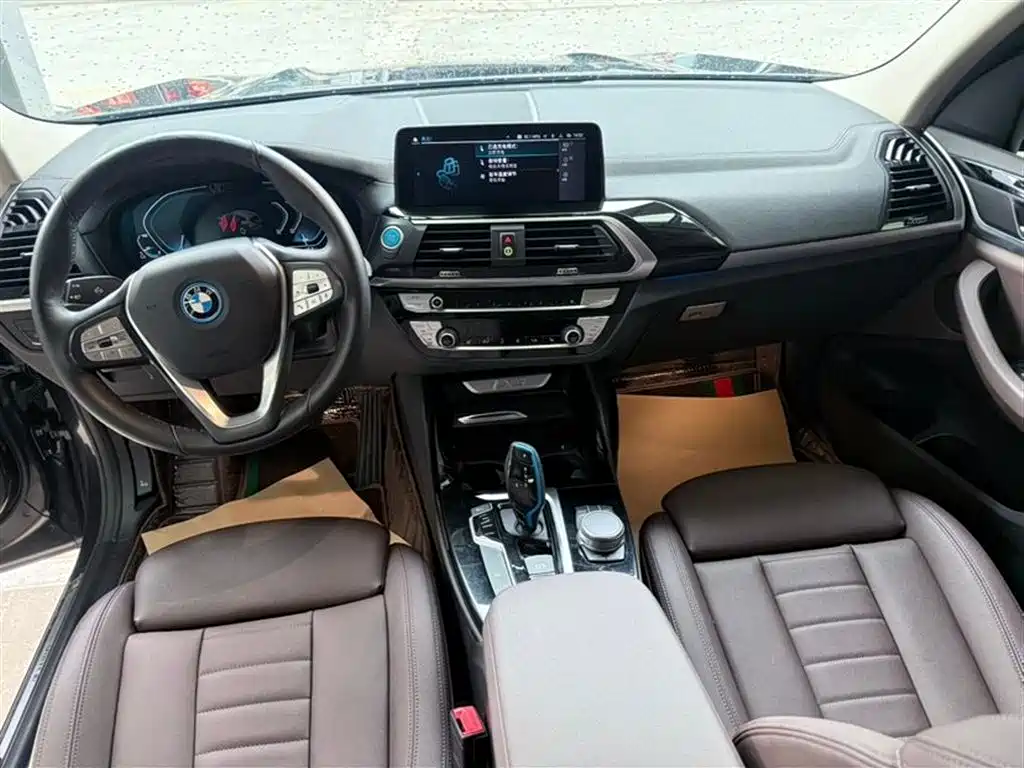 BMW iX3 2021 — фото 10