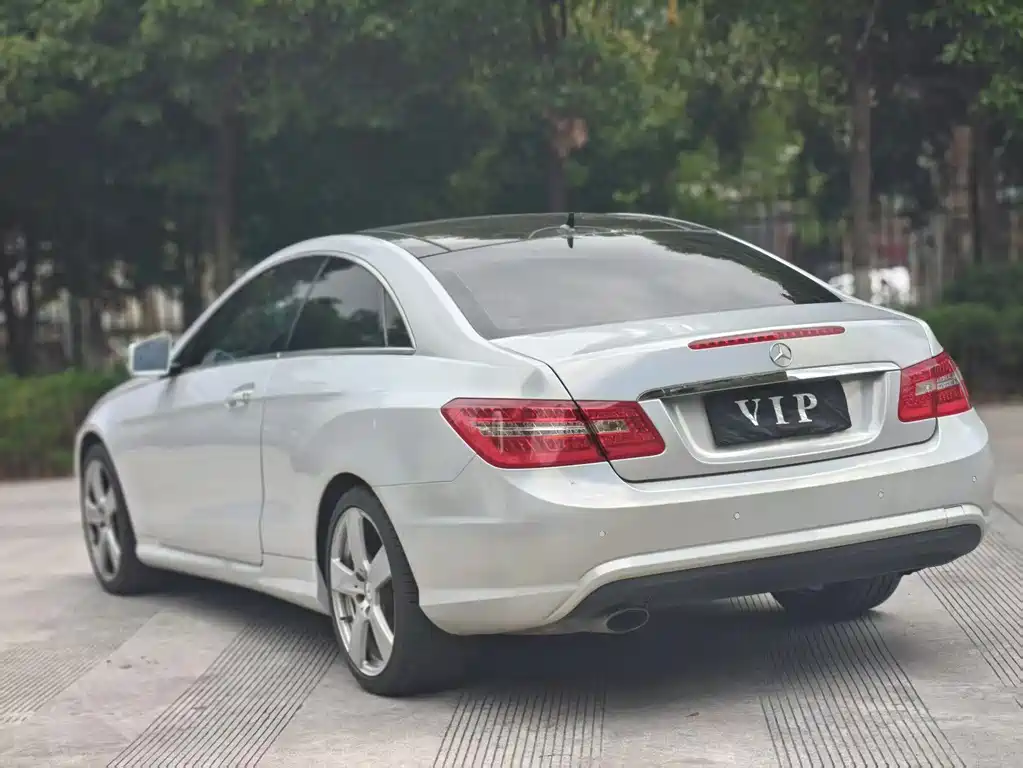Mercedes-Benz E-Class 2013 — фото 10