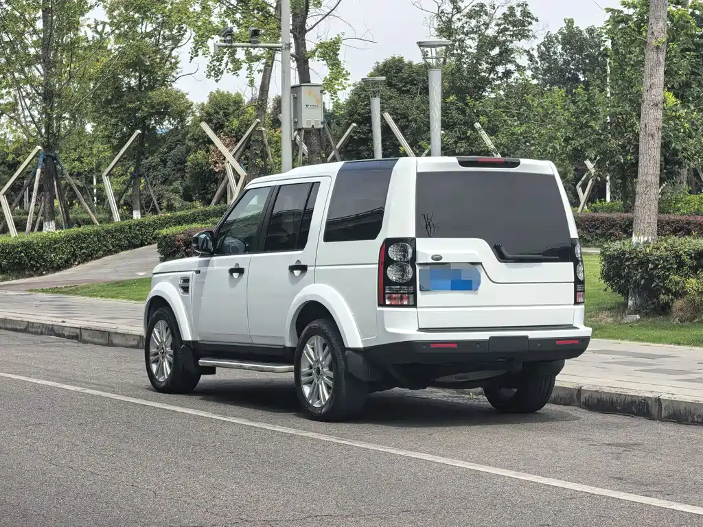 Land Rover Discovery 2014