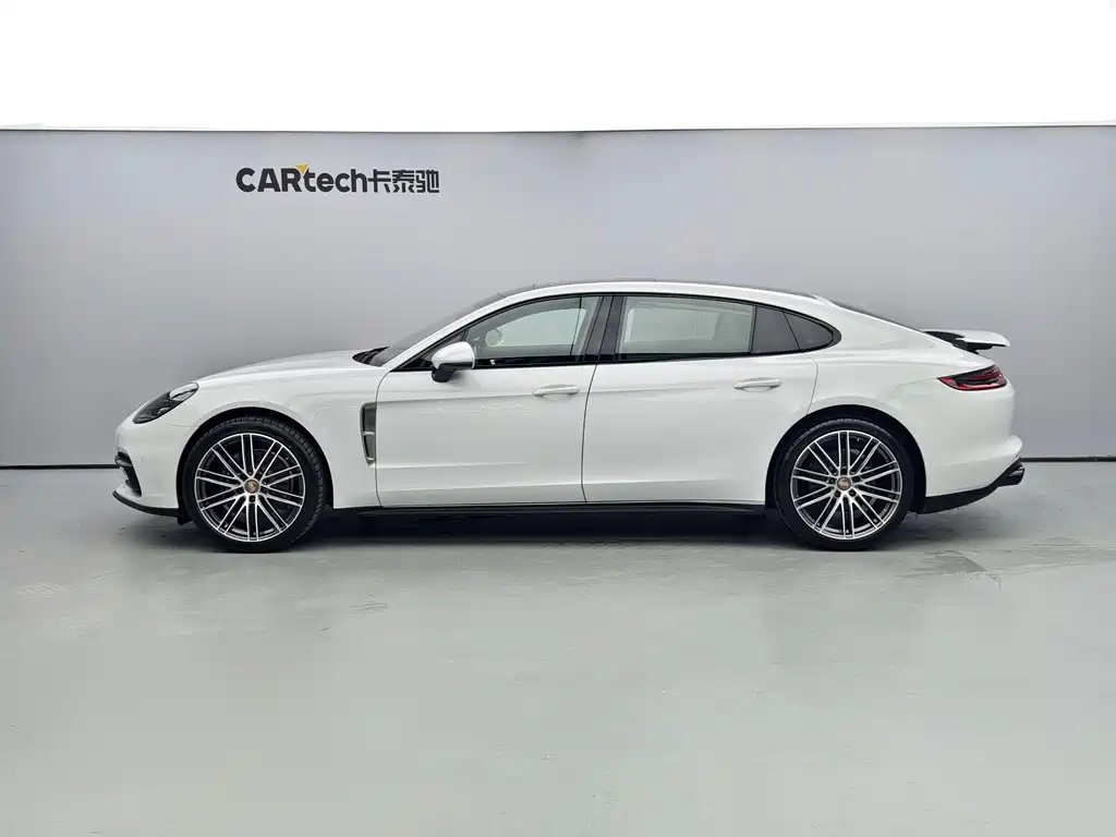 Porsche Panamera 2020